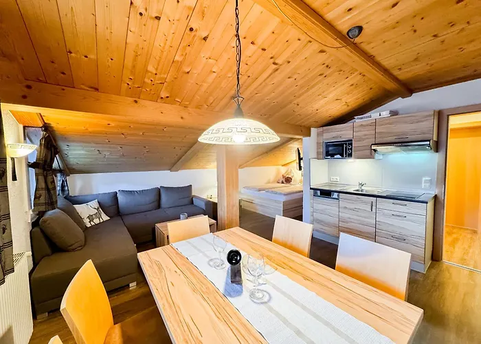 Bergfried Appartements - Ski In Ski Out, Inklusive Sommerkarte, Zentral Mit Ausblick Ueber Kaprun